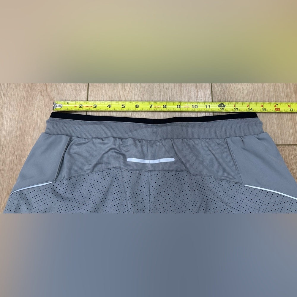 Fabletics Kadence Lined Shorts Mens M Gray 5” Athletic NWT - Picture 7 of 7